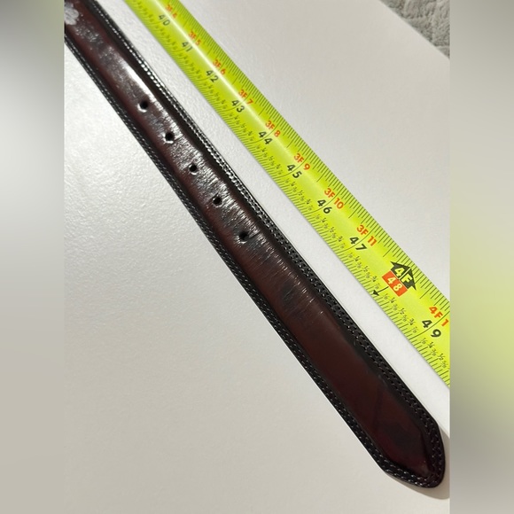 Men's Wearhouse 1128
High Gloss Leather Belt 44 - Picture 7 of 7